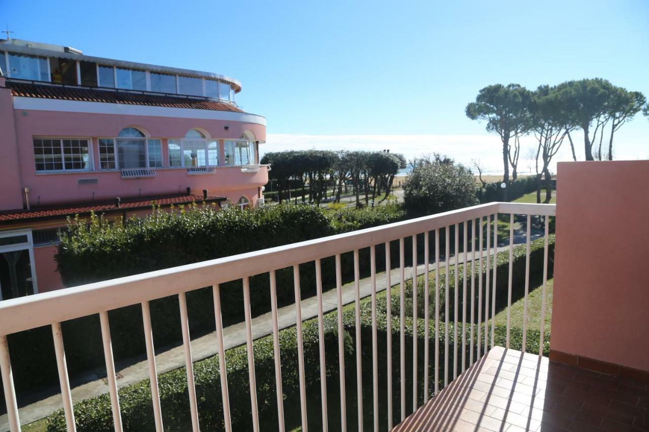 Appartamento Seaside Terrace & Pool Getaway Cavallino-Treporti Esterno foto